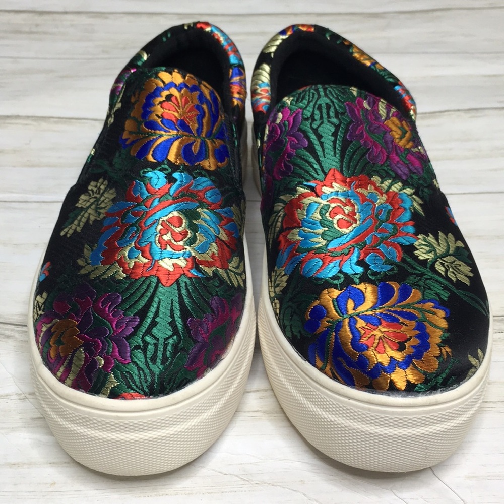 BRASH Floral Slip on Fashion Shoe
